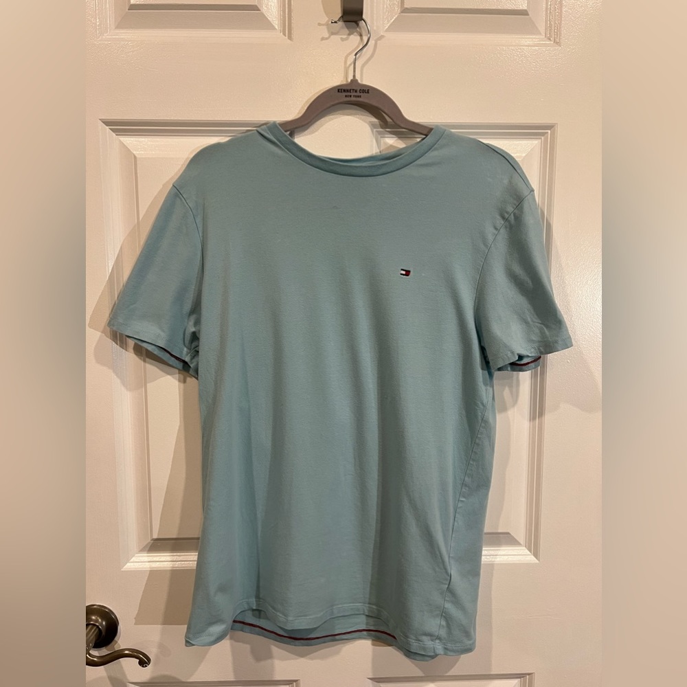 Tommy Hilfiger Nantucket T-shirt Men’s Medium Solid Cotton Light Blue Soft